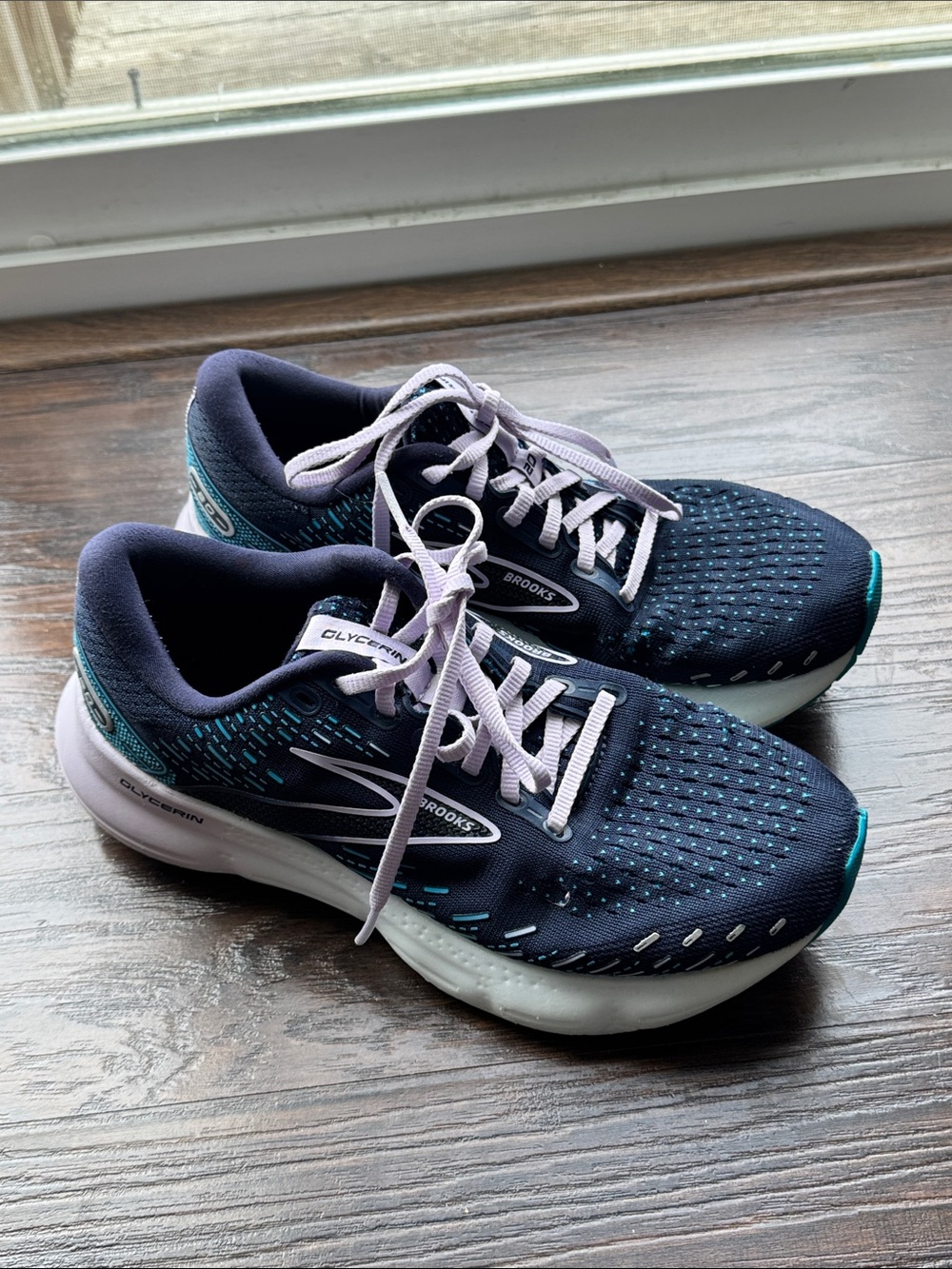 Brooks Glycerin 20 Navy and Lavender Women's Running Shoes with Teal Accents